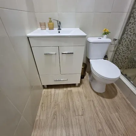 Near Parque Eduardo Vii Lizbona